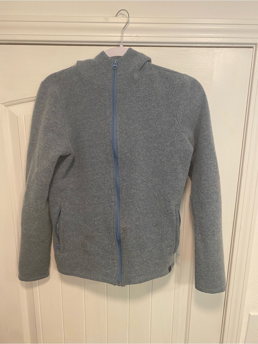 Women’s Zip-Front light blue Duckworth Jacket Hoodie